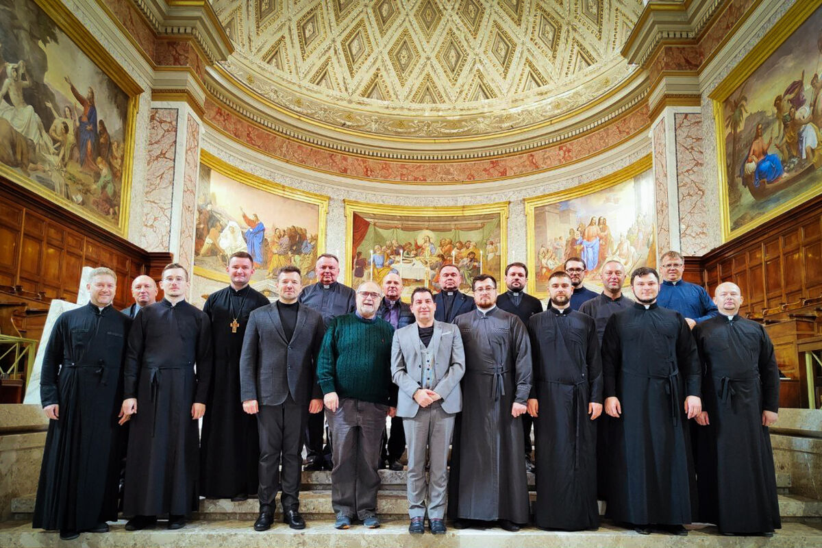 Священникам Неаполітанського деканату розповіли про парафіяльне управління в умовах Екзархату